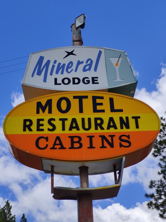 Lassen Mineral Lodge