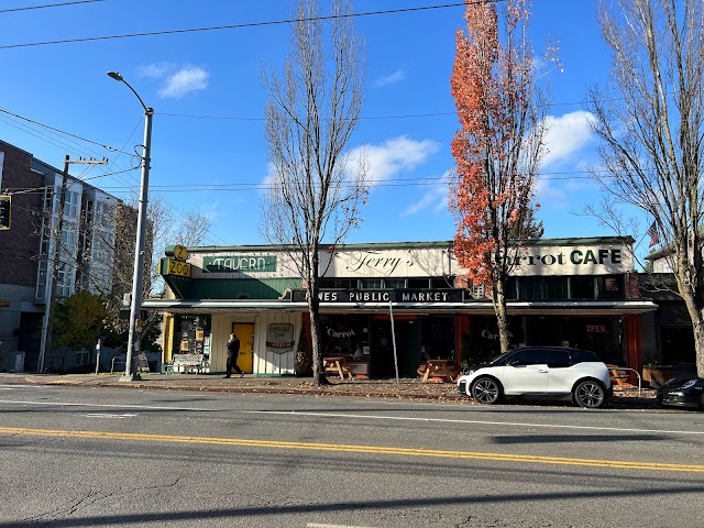 Eastlake Zoo Tavern