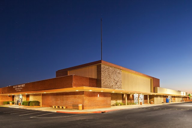 Valley Indoor Swap Meet