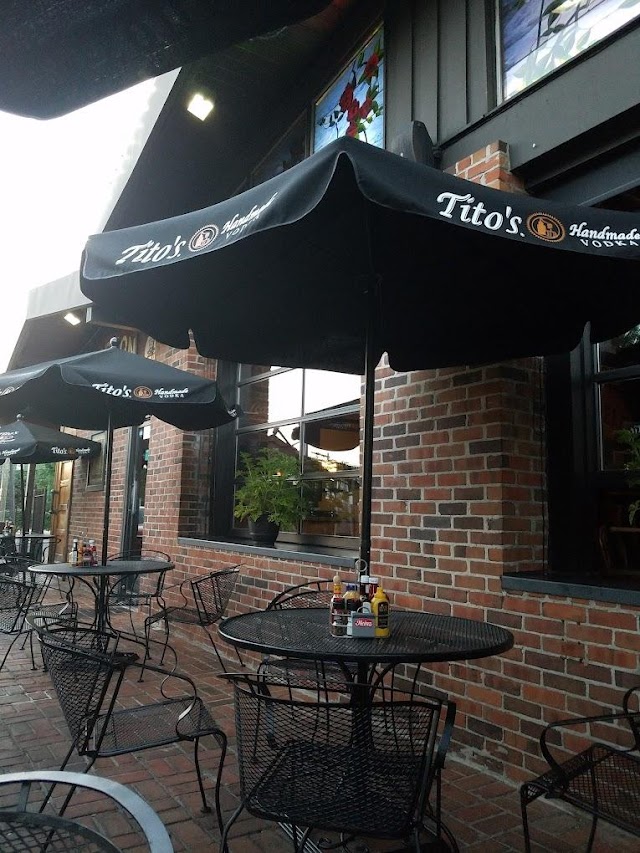 The Roadhouse Pub