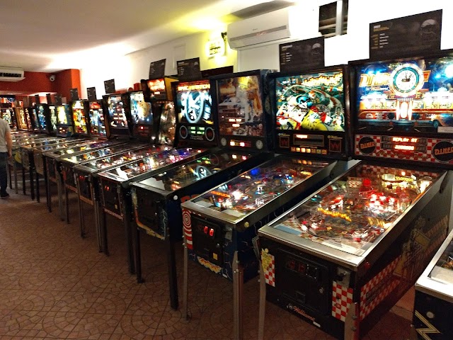 Budapest Pinball Museum / Flippermúzeum