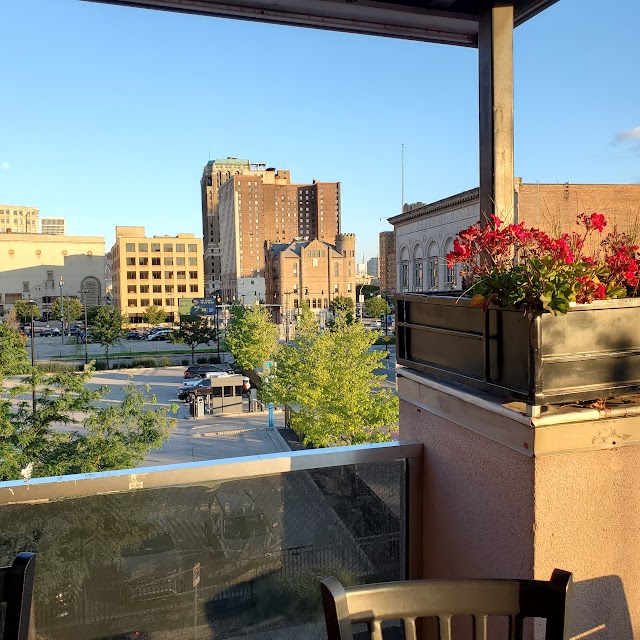 Bookie's Bar & Grille