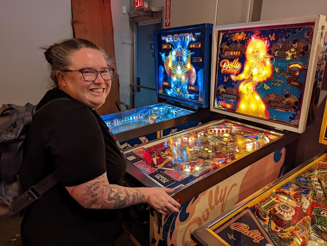 Lynn's Arcade: A Pinball Parlor and Can Slangery