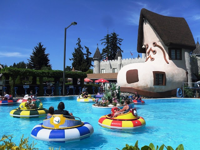 Paradise Mini Golf And Fun Park