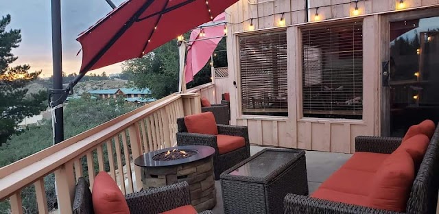 Mediterraneo Sports and Arcade Bar