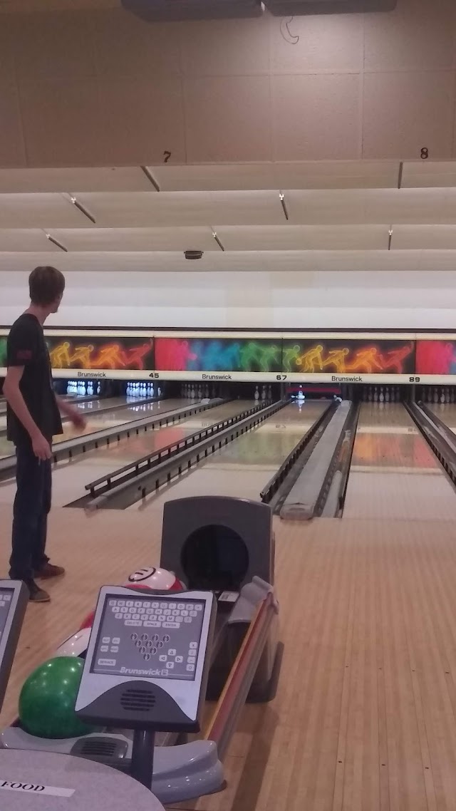 Dondee Lanes