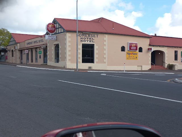 Sip 'n Save - Somerset Hotel
