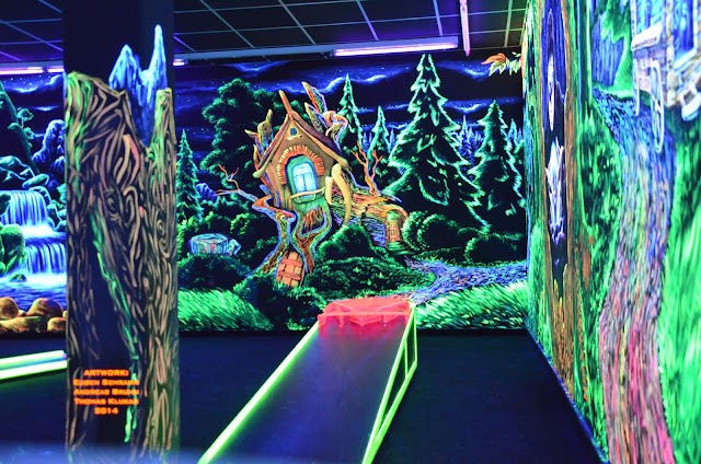 Simigolf 3D Schwarzlicht Minigolf