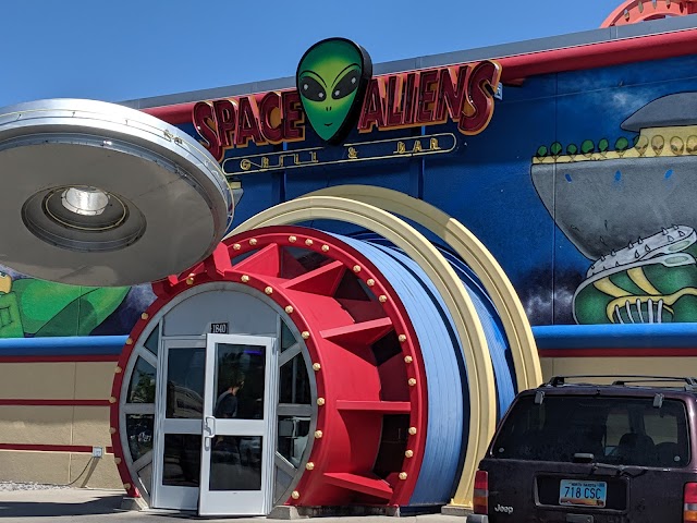 Space Aliens Grill & Bar
