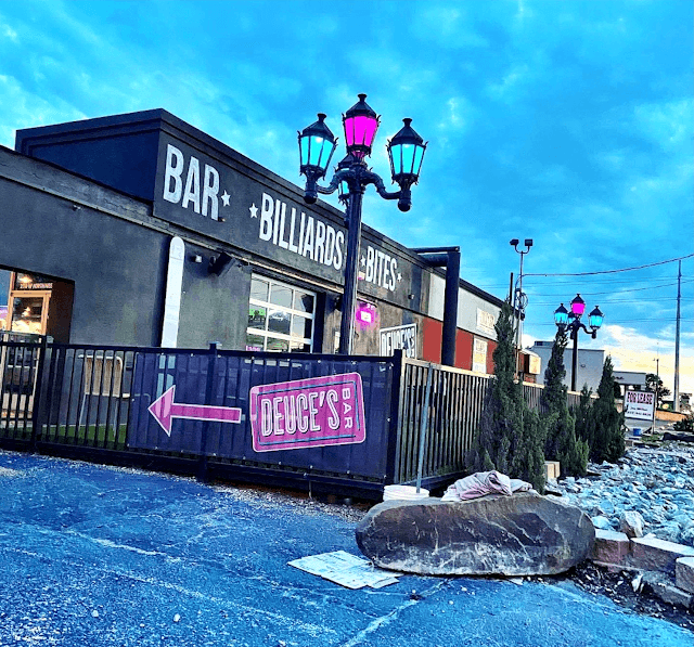 Deuce's Bar