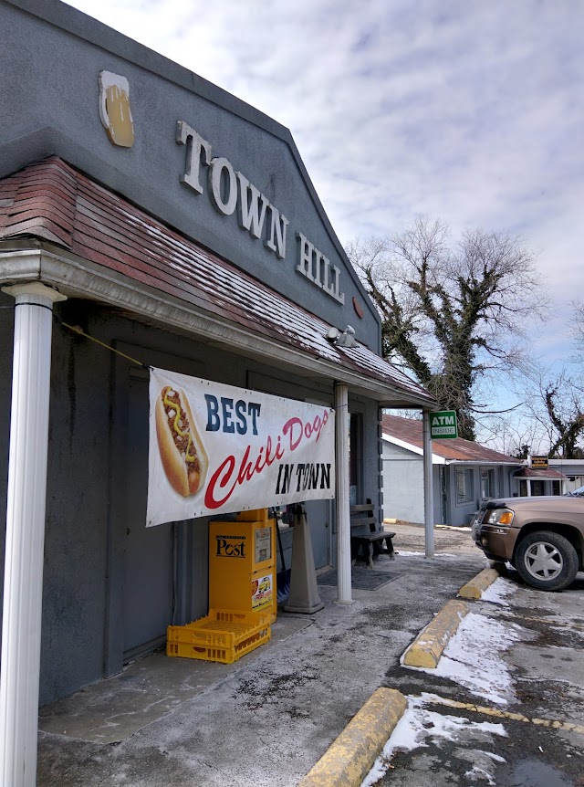 Town Hill Tavern