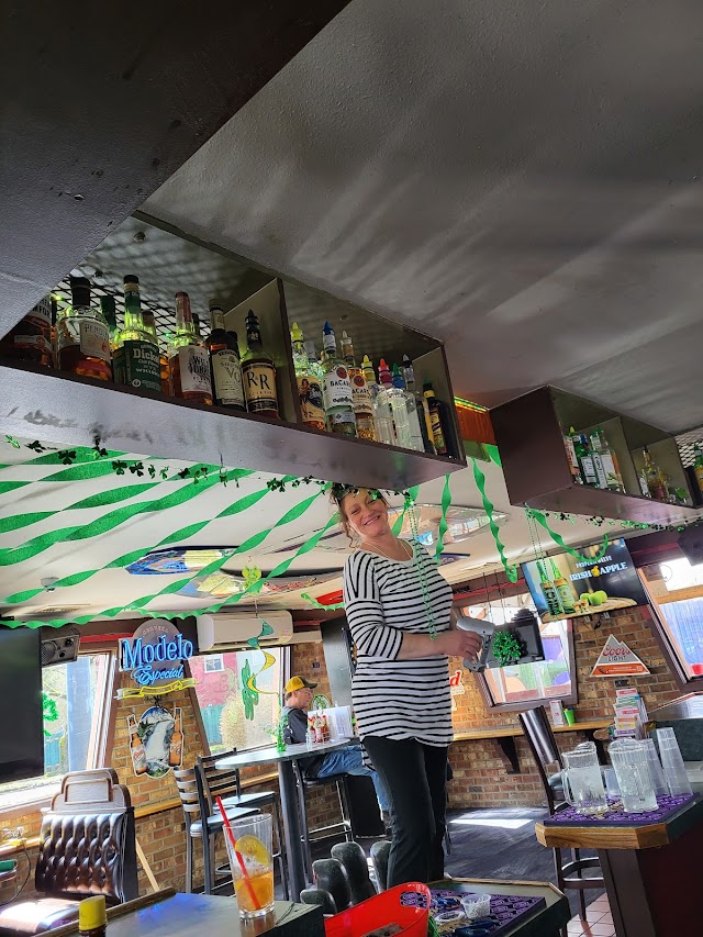 Red's Bar & Grill