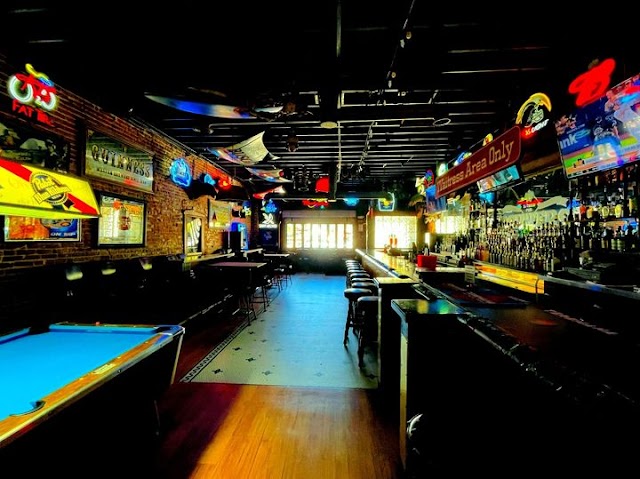 Pounders Sports Bar