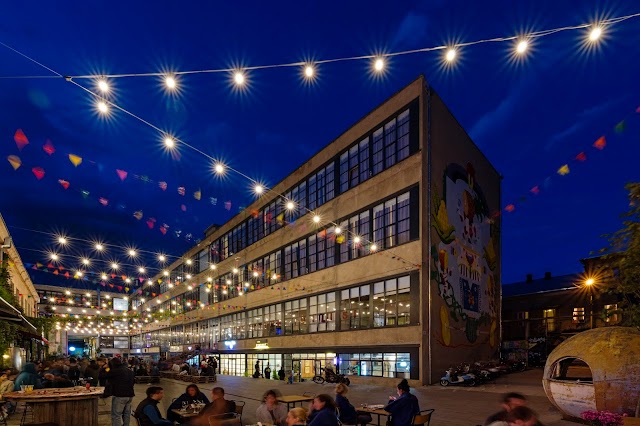 Fabrika