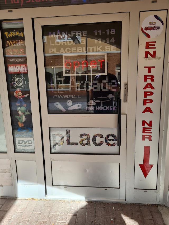 pLace