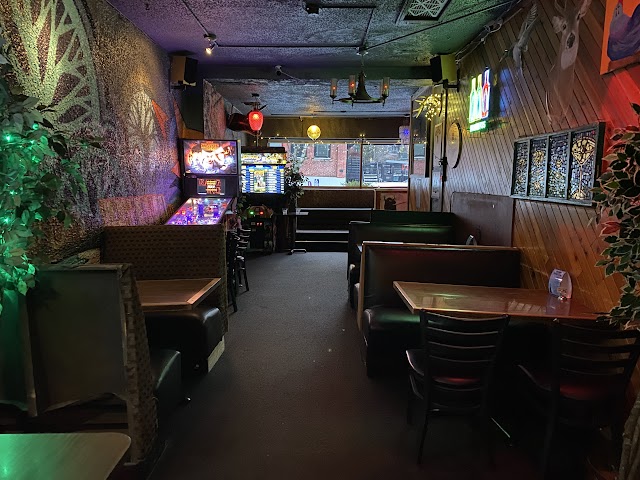 Low Brow Lounge