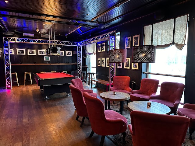 Dino's Bar & Grill