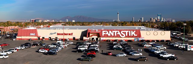 Mai's Deli (Fantastic Indoor Swap Meet)