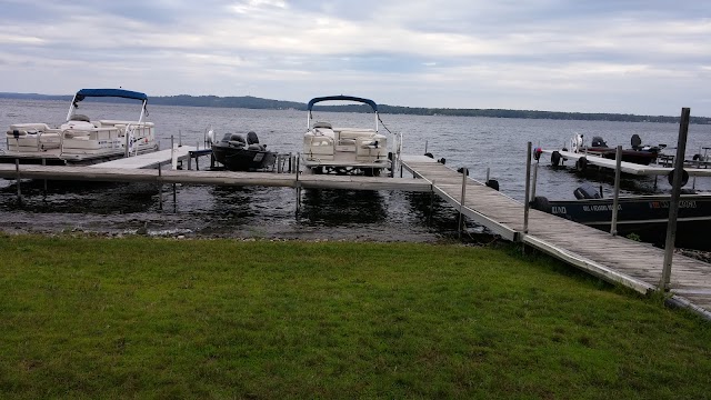 Gull Lake Four Seasons Resorts