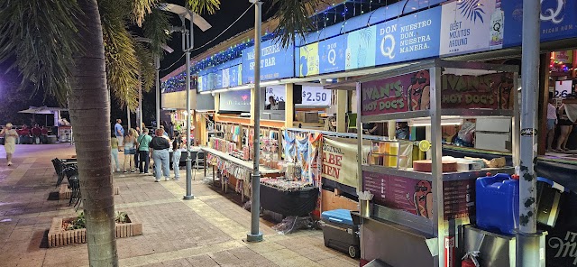 Mar Y Tierra Sports Bar