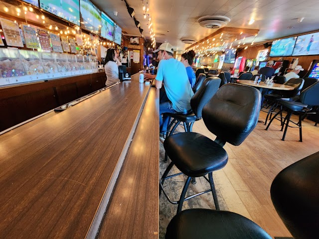 T-Buckets Hometown Bar