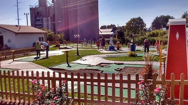 Roselawn Mini Golf and Arcade