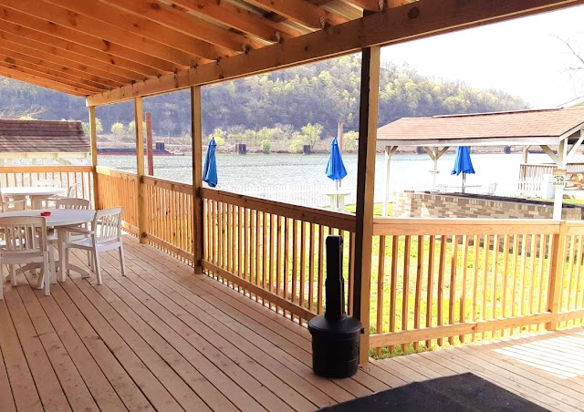 Riverside Restaurant & Bar