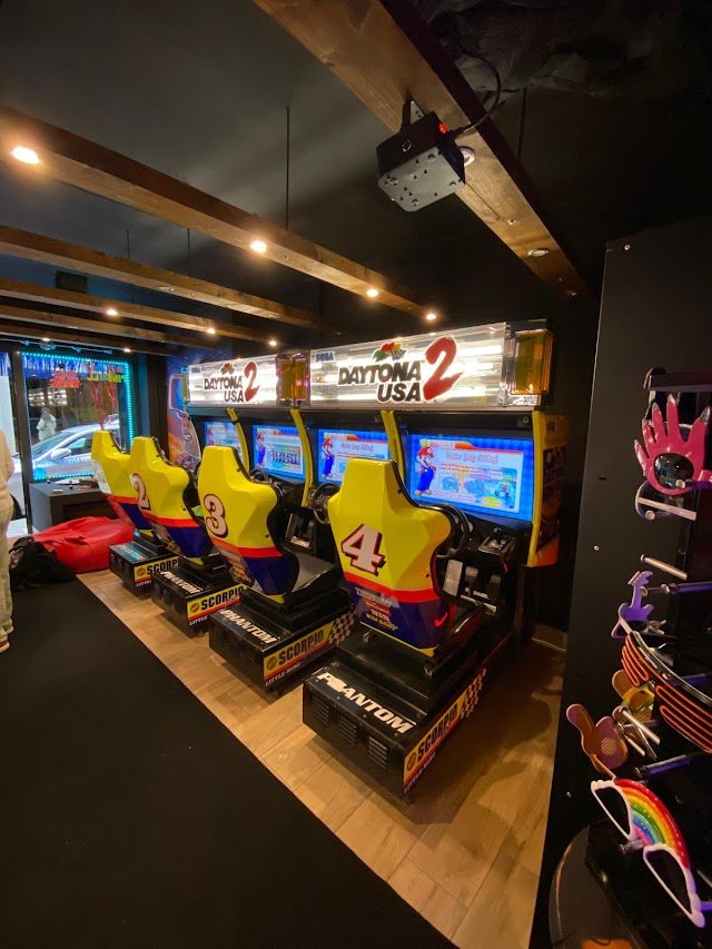Cedofeita Lounge - Lockers & Games