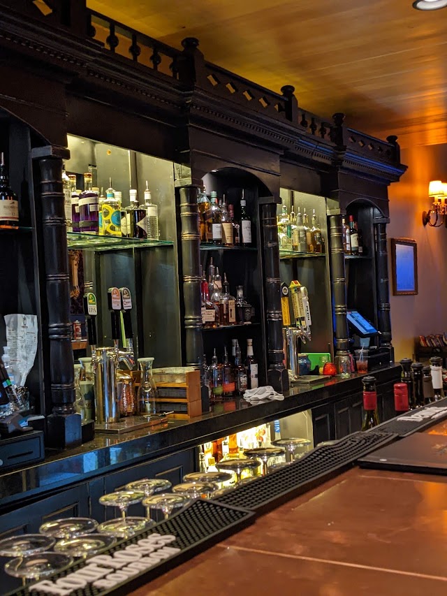 Dorothy's Lounge Gaming Parlor