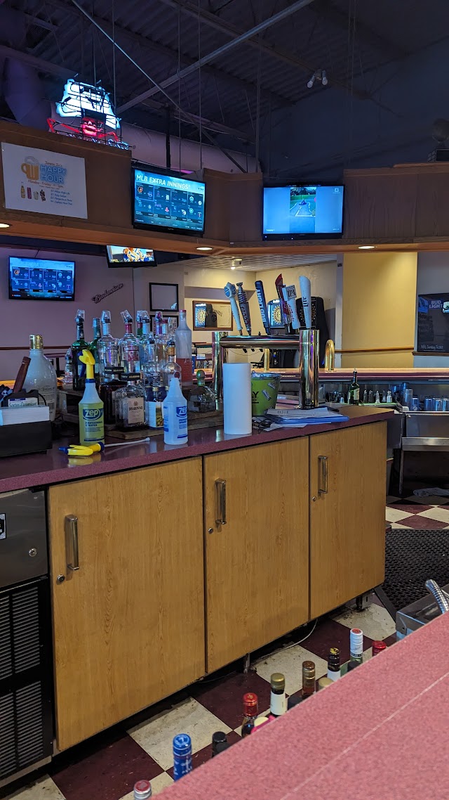 Jumpin' Joe's Sports Bar & Grill