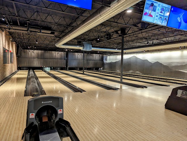 Big Z's Hangout at Lake Placid Lanes