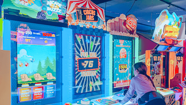 Arcade Bee (Galeria Promenada)
