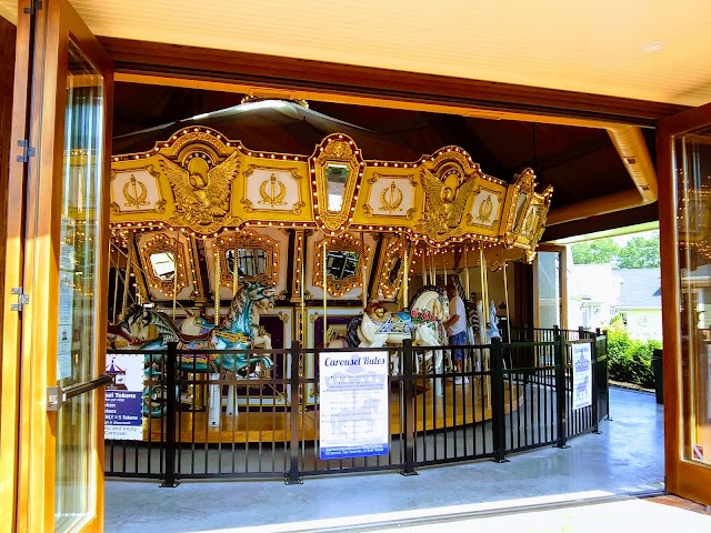 The Shoppes at East Wind
