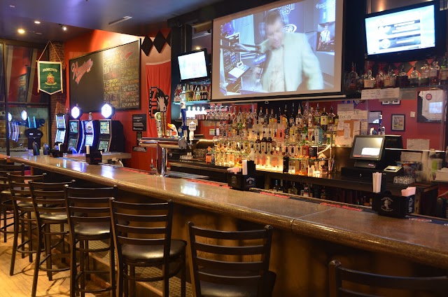 Hometown Sports Bar & Grill