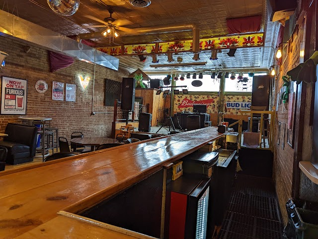 Froggy's Bar & Grill