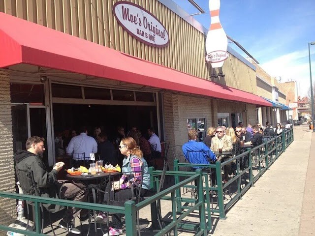 Moe's Original Bar B Que