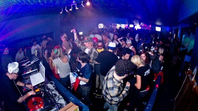 AV Bar & Nightclub