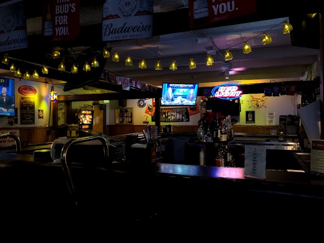 Castaways Lounge