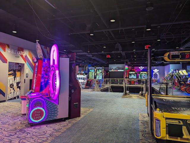 Round1 Bowling & Amusement