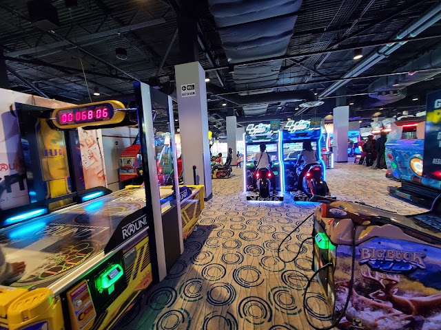 Round1 Bowling & Amusement