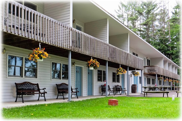 Bayside Inn & Marina