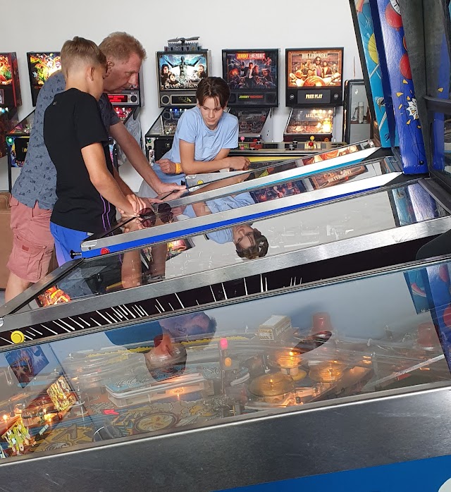 The Pinball Lounge