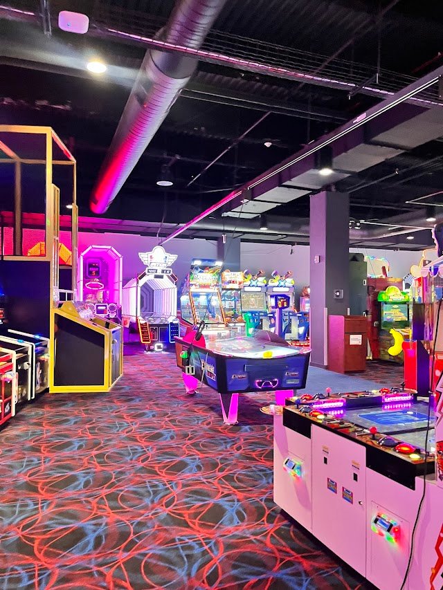 Round1 Bowling & Amusement