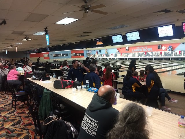 Lakes Bowl