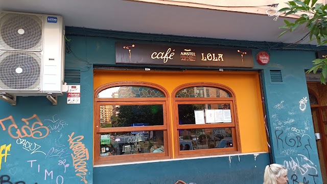 Cafe Lola