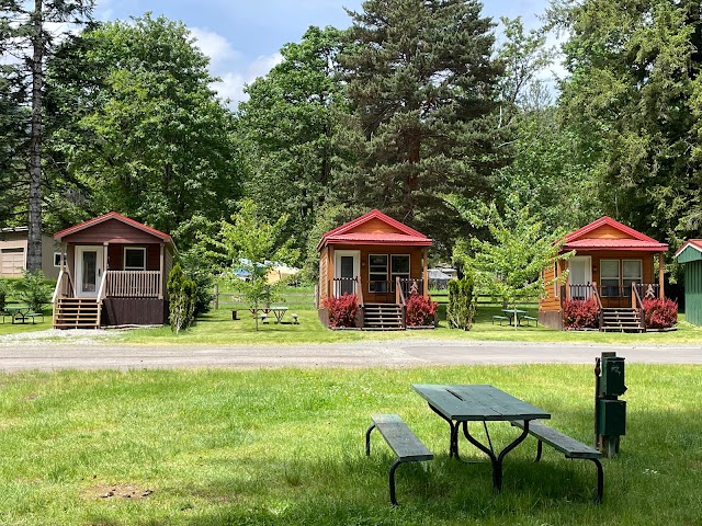 Lone Fir Resort