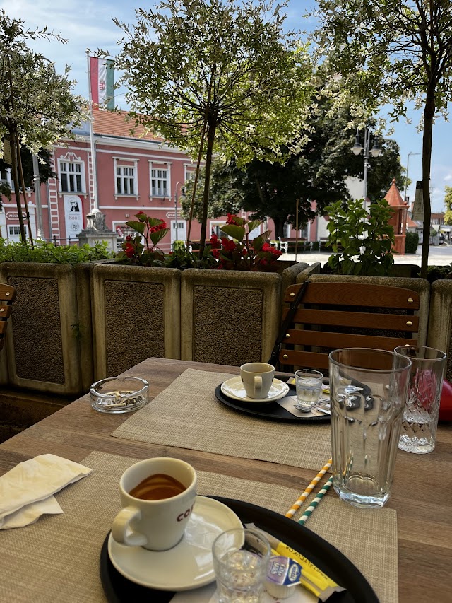 Castello Bistro