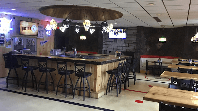 The Rink Sports Bar & Grill