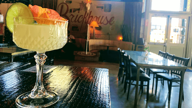 Brickhouse Bar & Grill