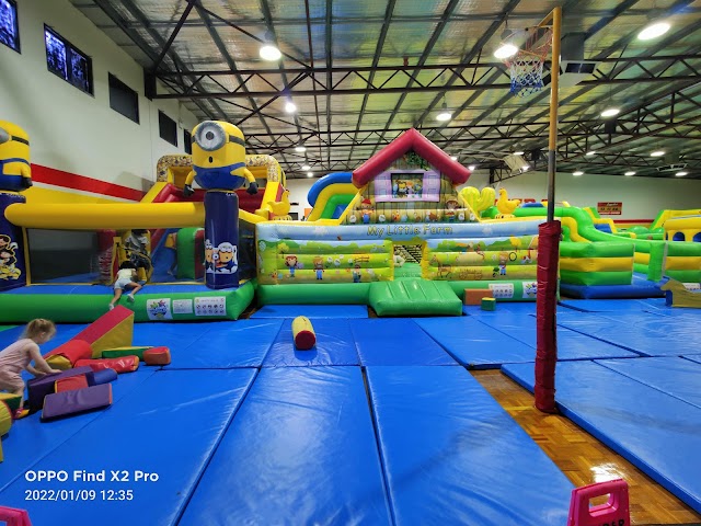 Bouncer Sports Centre